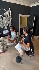 Back in the bedroom with Oscar 🫶🏽