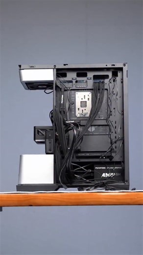 Pc builder on Instagram: "THE GAMING POWERHOUSE HAS ARRIVED: RYZEN 7 9800X3D + RTX 5070TI👑"