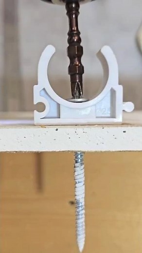 How to use a butterfly and a drywall screw correctly? #short