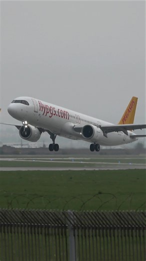 Pegasus Airlines Airbus A321 Takeoff at Stuttgart Airport