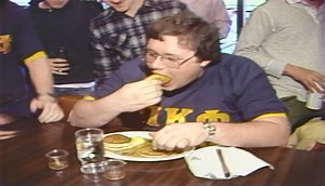 It’s National Pancake Week, so we’re looking back at when UofL students went all out in a 1983 pancake-eating contest! Who took home the syrupy crown? | WLKY News