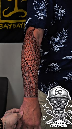 Day 1. Freehand Filipino Tribal Tattoo Patterns inspired Half sleeve Tattoo with Baybayin Script 🇵🇭 Likhang Sinag Baybayin ✍🏻ᜃ 📍Mandaluyong, Manila #tattoo #tattoos #handpoke #BAYBAYIN #filipinotribal | Sinag Baybayin
