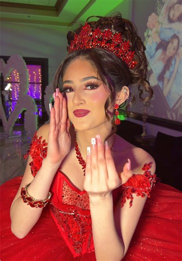 Everybody just have a good time ✨♥️ #foryou #quince #quinceañera | esme quinceanera