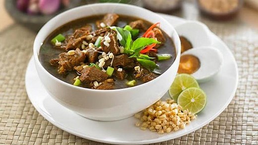 Rawon Adalah Makanan Khas Jawa Timur, Simak Sejarah Sup Legendaris yang Mendunia Ini