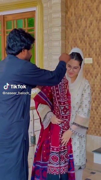 Sindhi Traditional Attire: A Cultural Showcase