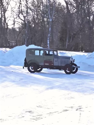 “Swap to Street” 1930 Ford Model A | 4-cylinder engine rebuild time-lapse. #enginerestoration #timelapse #ClassicCar #engine #restored #repair #ford