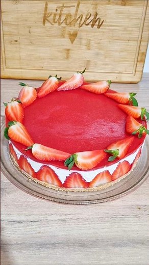Strawberry cheesecake without gelatin - Easy no-cook dessert