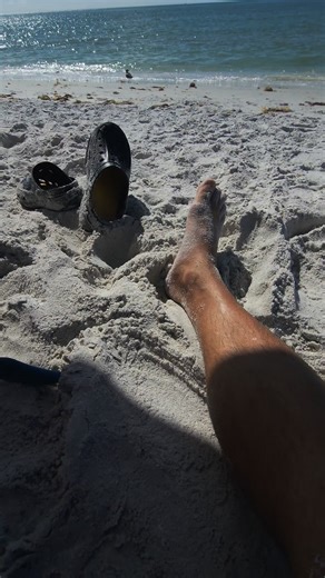 Food time at the beach | Fresco channel