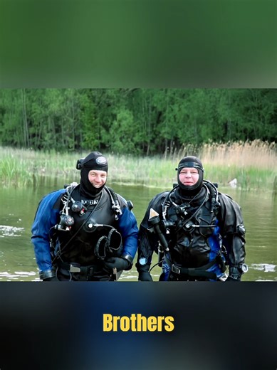 Divers Found Sunken Piano, Pried Open The Lid And Called 911#story #deepsee #divers #tiktokusa #unitedstates