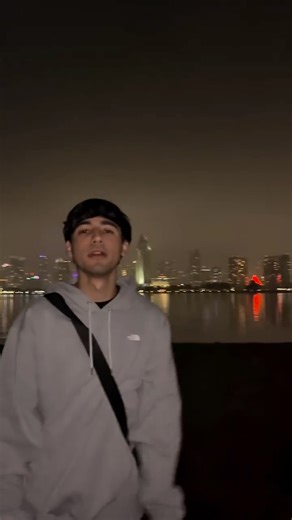 @aleexm___lp on Instagram: "ACTIVOOOOOOS‼️VIERNES 19, les dejo caer mi primer sencillo “JALA2” pa que lo apoyen macizooooooo, Y LA RECETA ES LA RECETA k’bron👑🗣️ 💻: @thedierich ⚡️ #regionalurbano #trap #urbano #ricoomuerto #xkalibur"