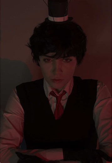 i finally have so much to post 😛 #hazbinhotel #hazbinhotelcosplay #vox #voxcosplay #humanvox