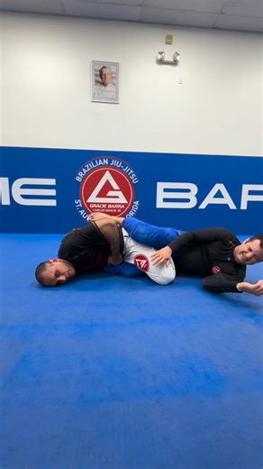 Alexandre “Café” Dantas on Instagram: "Counter from the straight foot lock defense #guard #bjj #armbar #armlock #grappler #attack #jiujitsu #jiu #jiujitsulifestyle #jiujitsulife #jiujitsu4life #doublesleevegripsystem #jiujitsuparatodos #jiujitsufamily #jiujitsuforeveryone #jiujitsuvideos #gb72 #fitness #takedown #graciebarra #bjjlifestyle #bjj4life #brazilianjiujitsu #AlexandreCafe"