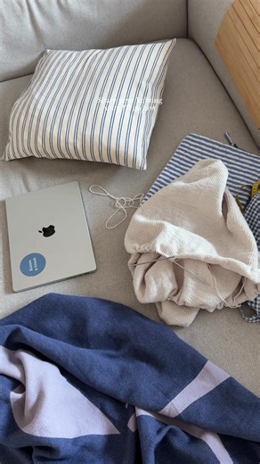 It’s always a messy little corner on the sofa am I right? #knitting