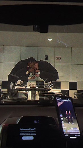 We’re human, we promise… 🕴🏿🕴🏻👽@TheGoddessBoys #uncannyvalley #uncanny #alien #mib #skinwalker #doppelgänger