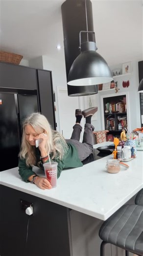 Kathryn Ferguson | and by “the world” I obviously mean 25% off superfoods until 15 february 💁🏼‍♀️🌿 if you’ve been thinking about sorting your energy, immune... | Instagram