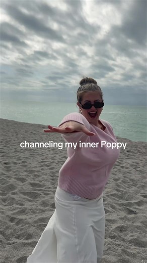 Channeling My Inner Poppy: Beach Dance Vibes