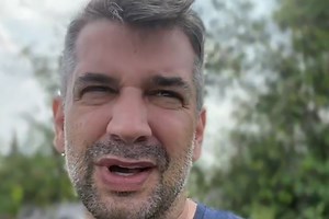 De la Star Ac au sous-marin disparu Titan: qui est Mathieu Johann, l'attaché de presse de l'explorateur Paul-Henri Nargeolet?