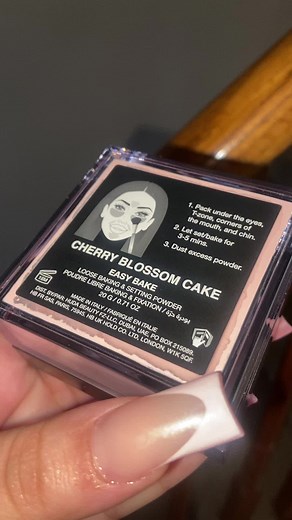 Finally got the @Huda Beauty cherry blossom cake setting powder 💕💕 #hudabeauty #hudabeautyeasybake #hudabeautycherryblossom #fyp