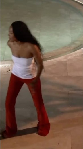 Quenlin Blackwell Jumps In Kai Cenat’s Pool #kaicenatshorts