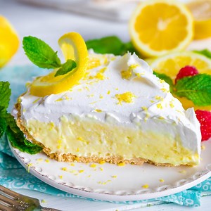 551K views · 1.2K reactions |  LEMON PIE  ➡️: https://www.momontimeout.com/no-bake-lemon-pie/ This easy No Bake Lemon Pie is perfect for hot summer days! Loaded with tart lemon flavor, the creamy lemon filling goes perfectly with the graham cracker crust and fresh whipped cream topping. | Mom On Timeout | Facebook