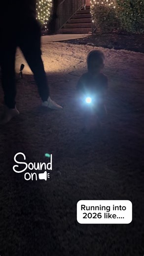 Let’s enter the new year like my great-grand running downhill with a flashlight… let’s enter 2026 full speed ahead, let’s be joyful and let’s shine for Jesus!!! 🔦✝️ #ShineForJesus #memesrecipessc