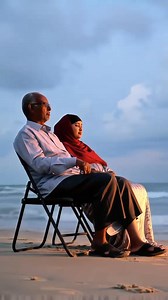 Early retirement, perfect weather in Mogadishu, beautiful young women to marry, and fresh seafood — what a blessing. Many of you didn’t know this before, but now you do. | Nasir Calasow