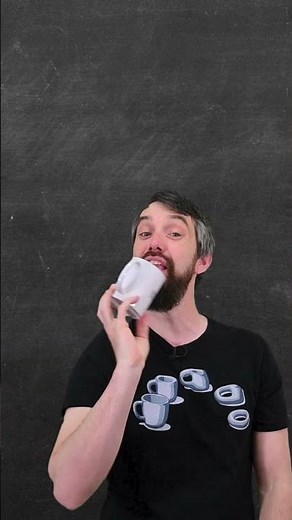 Why does a 4pi rotation untwist the space but a 2pi rotation does not?