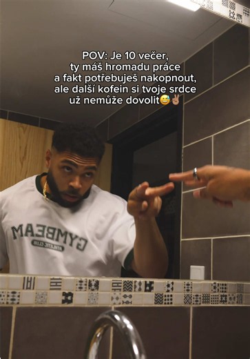 Člověk si prostě musí umět poradit bez kofeinu😂😂🙌🏽 #zabava #relatablevideos #fun