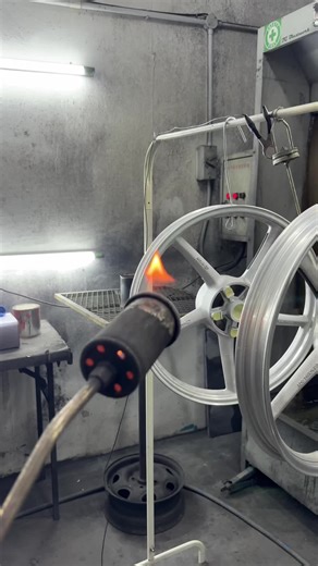 powdercoating black gloss