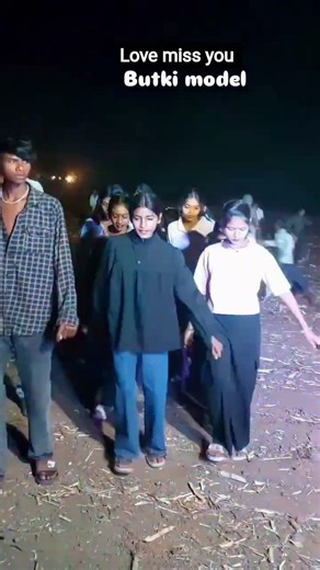Kali Sadi Ne Kala Chashma VK 2026new video 2026 Aadivasi new video#shorts#viralvideo#timli#danceo♥️