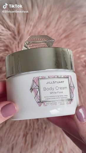 White Floral Body Cream is our new obsession 😍 #skincare #bodycare #selfcare #bathandbody #glowwithjill #jillstuartbeauty