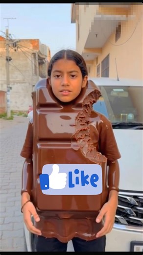 Karishma chocolate kaise ban hai😱😅#shorts #aivideo