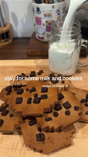 @everythingfoodhub on Instagram: "Minecraft themed milk and cookies 🍪 🥛. #baking #cookies #Minecraft #cakedecorating #pastrychef"