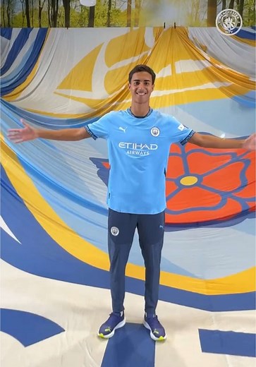 Explore Manchester City Football Highlights and Edits
