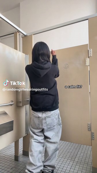 just ordered 2 more pairs of empyre jeans 🗣️🗣️🗣️‼️‼️‼️‼️ #fyp #07 #foryou #outfitinspo #outfit #baggy #outfitideas #blackgirl #osiris