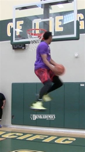 63K views · 525 reactions | Back Scratcher to 360 Windmill??? #dunkademics #dunk | Billy Dunkademics | Facebook
