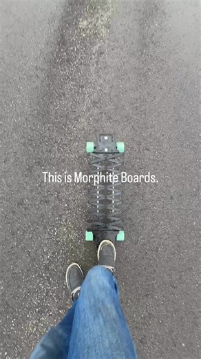 A quick breakdown for anyone wondering how Morphite stays secure while you ride. • • • One of the most common concerns we hear is: “What if I hit a pebble and the board collapses?” • • • Morphite uses two layers of engineering to keep the board extended: 👉 Your weight naturally creates an outward force that stabilizes the wheelbase. 👉 Spring‑loaded ball detents provide a soft‑lock in both the extended and collapsed positions. • • • If you have any other questions or want to see a specific demo