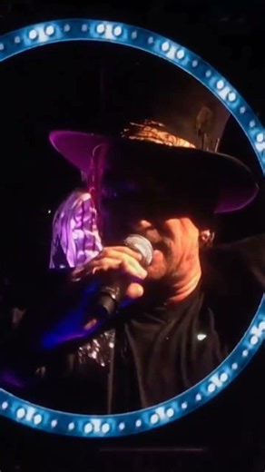 U2 - Even Better Than The Real Thing (2018-10-11: Mediolanum Forum - Milan, Italy)