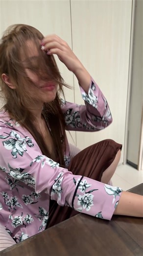 Gak tau, harus comment apa