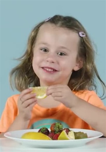 Weird History Food: The Series S01:E08 - The Sugar Industry / Golden Age of Cereal