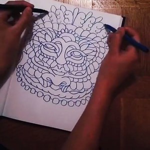 Amazing Symmetrical Drawing (by Amara Por Dios) More News : Like Fubiz on Facebook ✍️ More Infos : http://bit.ly/2iKQUFD | Fubiz