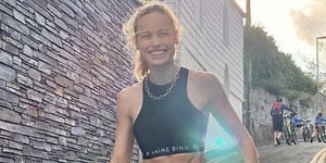 Fans Can’t Stop Yelling In All Caps About Brie Larson’s Six-Pack In Her Latest IG Post