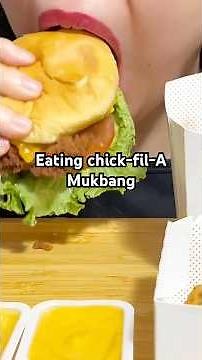 Chick fil a chicken sandwich #asmr #shorts #mukbang #eatingsounds #asmreating #fastfood #foodie