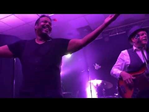 AVERAGE WHITE BAND - LET'S GO ROUND AGAIN