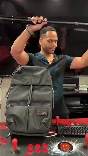 fam, idk what you wanted to see in this backpack 😭 #backpack #travelbag #laptopbag