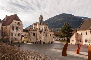 Bolzano (Bozen) Travel Guide - Expert Picks for your Vacation