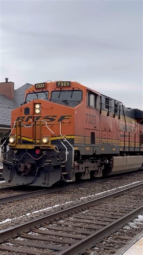 GP39 trailing 3rd on GALBRC