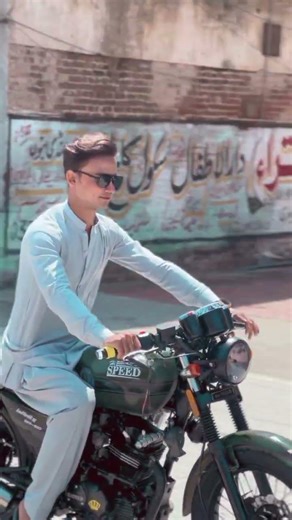 Hi Speed Infinity Look 💕✌#celebrti #FurqanAhmad #trending #model #singer #swag