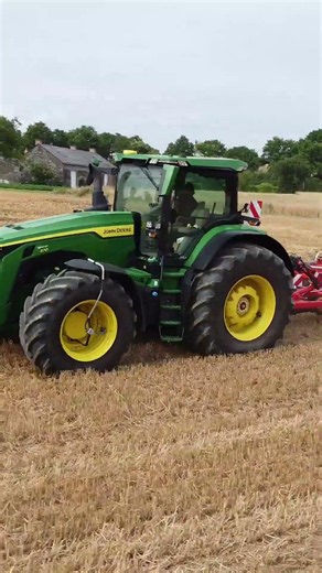 HIGHLANDER KUHN | Tine Stubble Cultivator for Powerful Soil Preparation