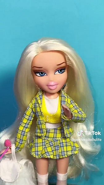 Bratz x Clueless: Cher Doll Unboxing Experience